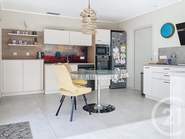 Maison 6 pièces 145 m²