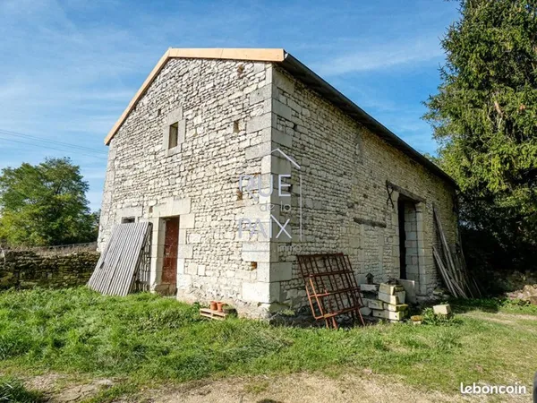 Bâtiment 2 pièces 80 m²