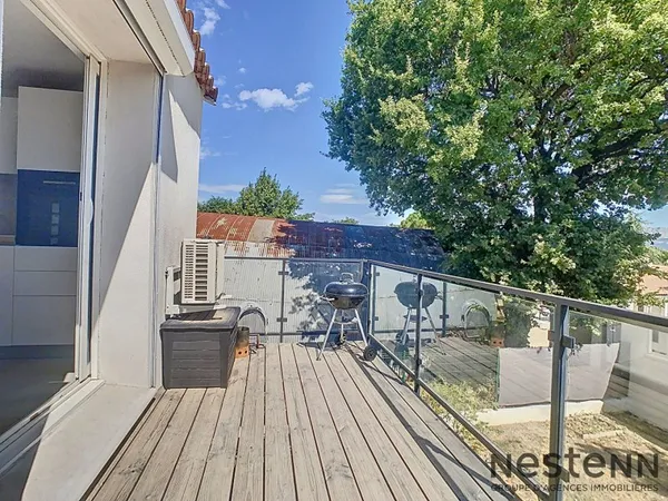 Très bel appartement Greasque 3 pièce(s) 61 m2 avec terrasse et places de parking