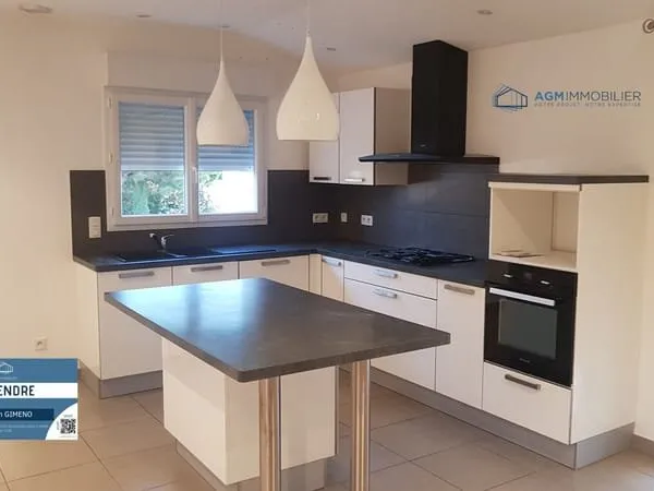 APPARTEMENT T4 GARAGE EXTERIEUR PRIVATIF