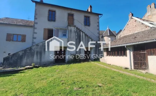 Maison 120 m2, 4 chbrs et dépendances.