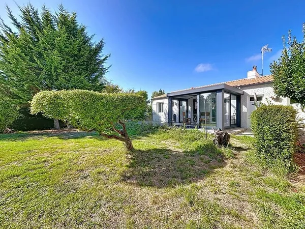 Les Sables d'Olonne, Bourg d'Olonne - Maison 4 pièces, 76m² avec jardin arboré
