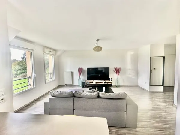 A MARLY LA VILLE - APPARTEMENT de 3 pièces avec balcon