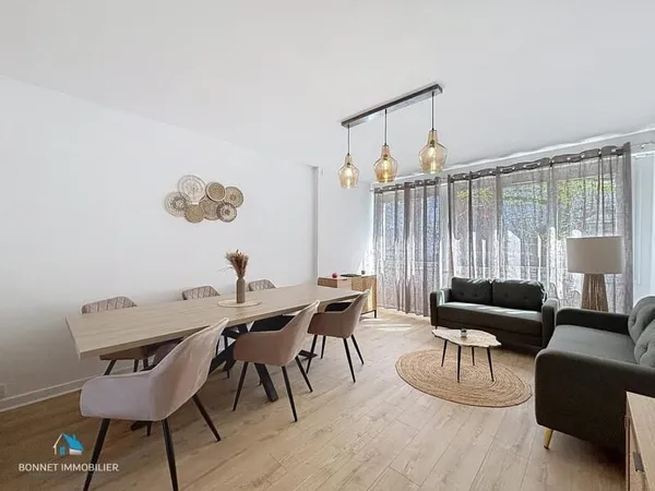 Appartement T4 rénové + meublé - Balcon - Garage - Aucun travaux !