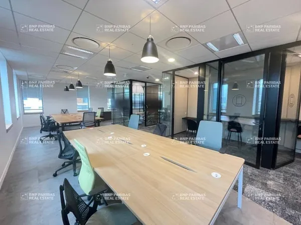 Bureaux 295 m²