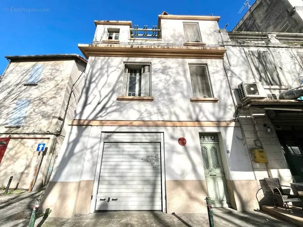 Maison de ville à rénover
