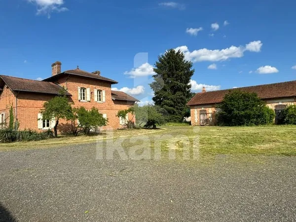 Magnifique Propriété en Sologne avec Maison de Maître et Plu