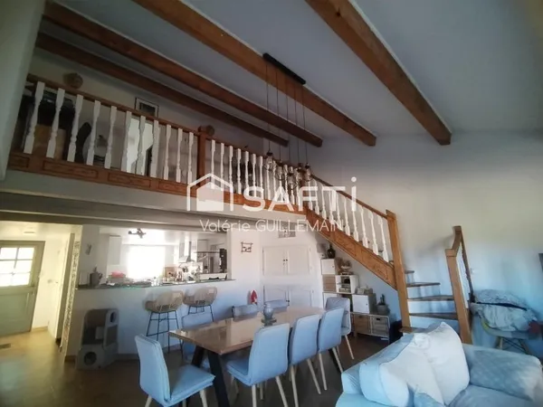 Maison T5 de 150m² sur 755m² de terrain avec piscine et garage