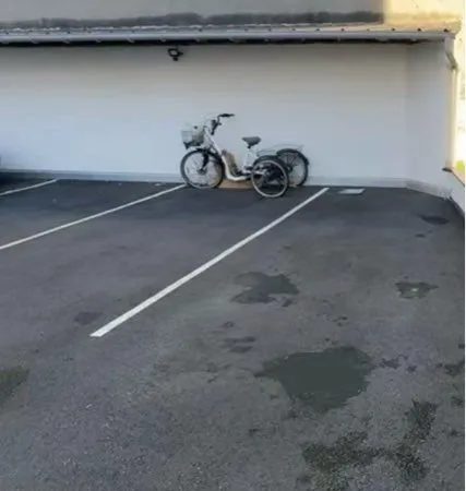 Place parking rue Serviez