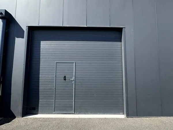 Local 160 m² Mios