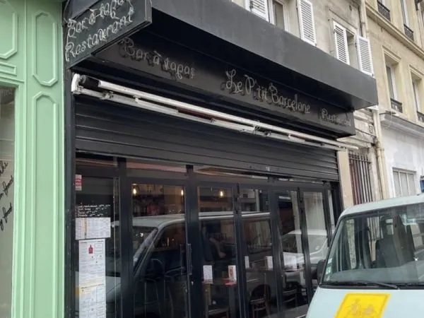 Bar, restaurant 95 m² Paris