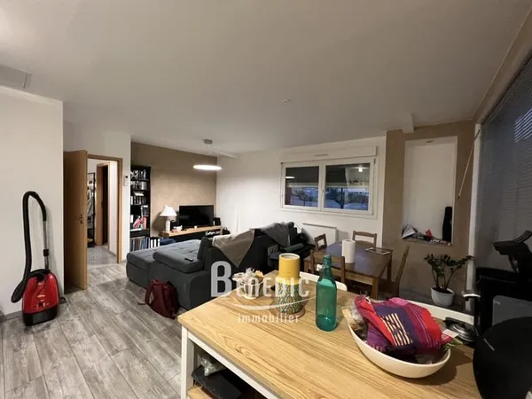 A louer Appartement F2 avec cuisine équipée et place de parking