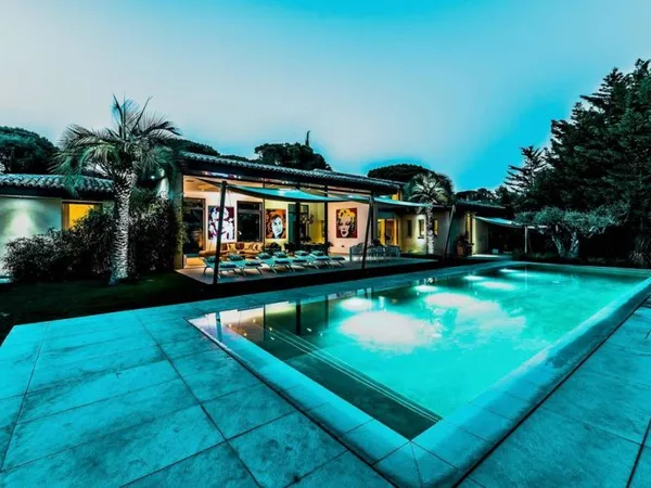 Villa 8 pièces 320 m²