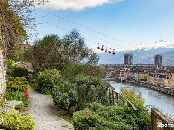 Appartement 5 pièces 149 m²