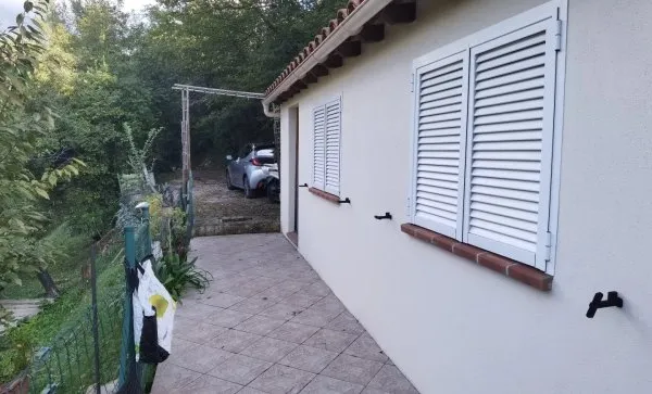 IMMOBILIER MENTON TERRAIN DE LOISIR VIABILISE AVEC CONSTRUCTION ET VERANDA
