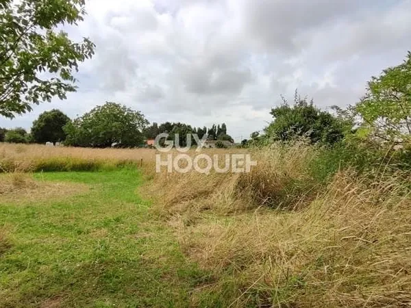 Terrain 588 m²