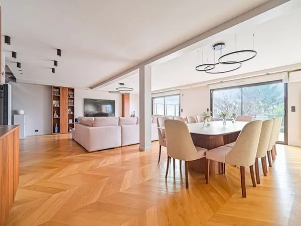 Maison 9 pièces 269 m²