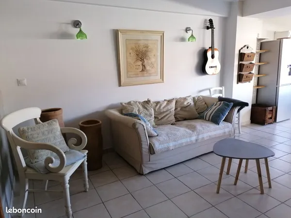 Logement T3 meublé 64m² au calme - terrasse - Climatisation - Parking