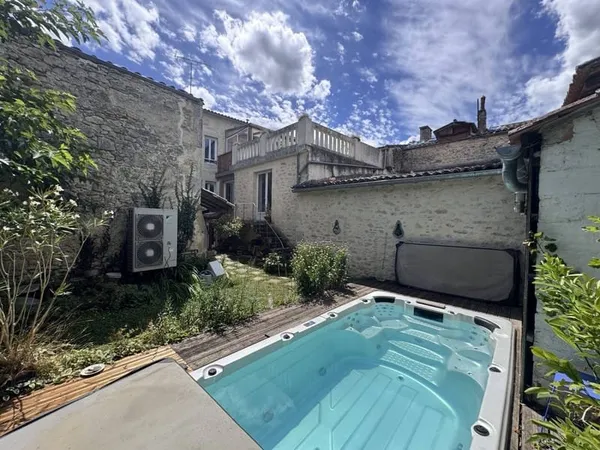 Maison de ville 9 pièces 185 m²