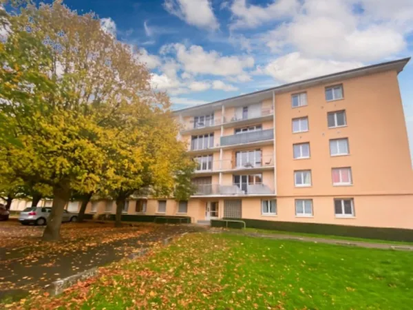 À vendre : Spacieux appartement F6 à Évreux Quartier Navarre