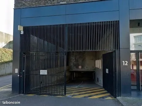 Place de parking - Proche Gare