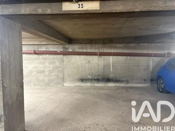 Parking 15 m²
