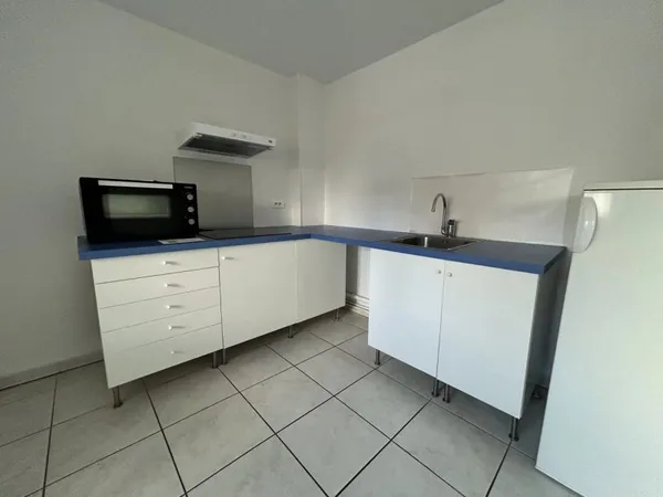 Local 2 pièces 64 m²