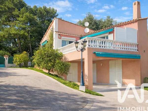Maison 6 pièces 195 m²