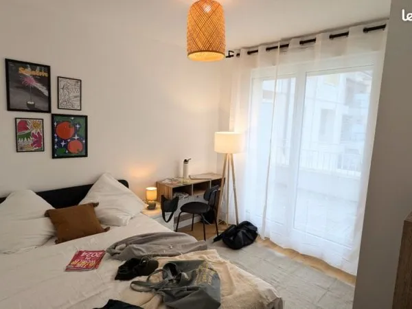 Chambre 1 pièce 14 m²