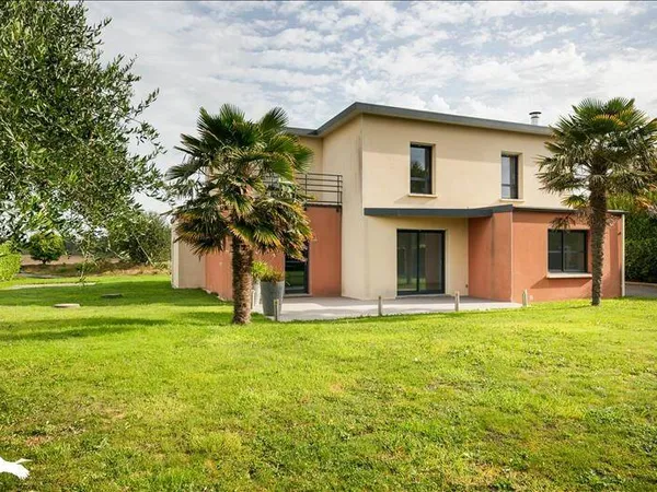 Maison 7 pièces 145 m²