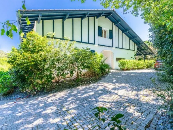 Maison de luxe 9 pièces 330 m²