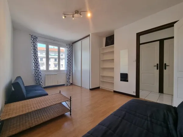 1P+C meublé 28m2 secteur Mutualiste