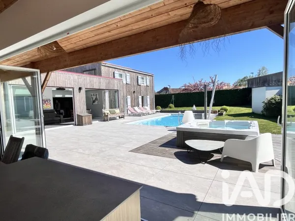 Maison 10 pièces 224 m²