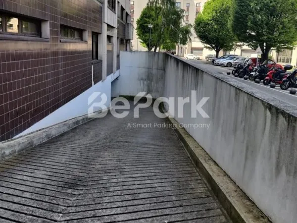 Parking 12 m²