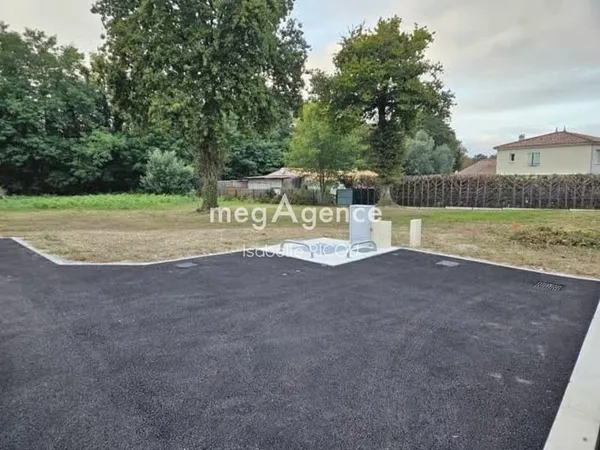 LES MATHES, TERRAIN A BATIR 390m² viabilisé
