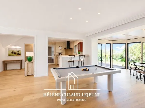 MAISON FAMILIALE RÉNOVÉE - 224 m² - VANNES