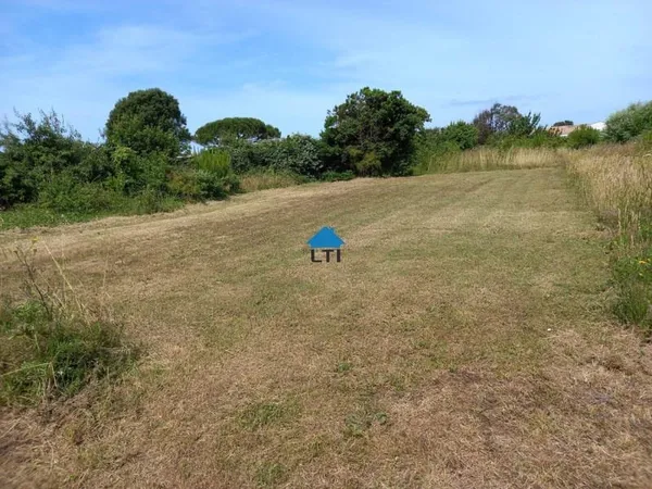 Terrain 543 m²