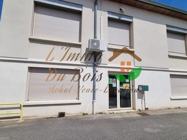Local professionnel avec locataire en place