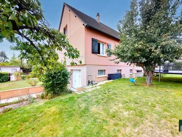 Maison 7 pièces sur sous-sol total - Lèves