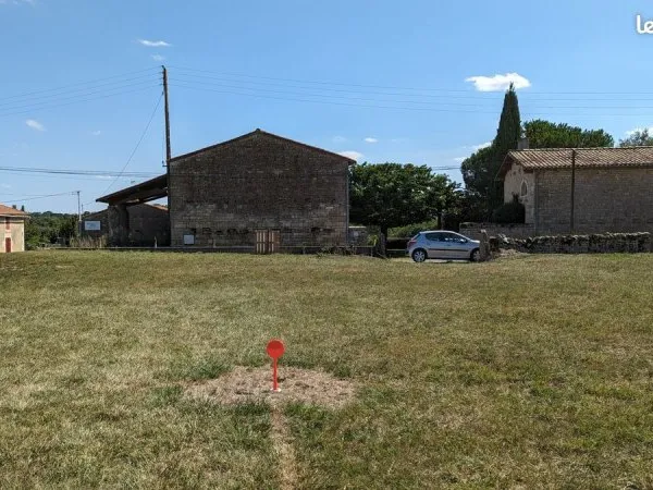 Terrain 593 m² Romans