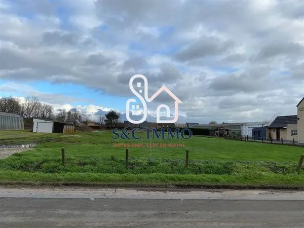 Terrain 476 m²