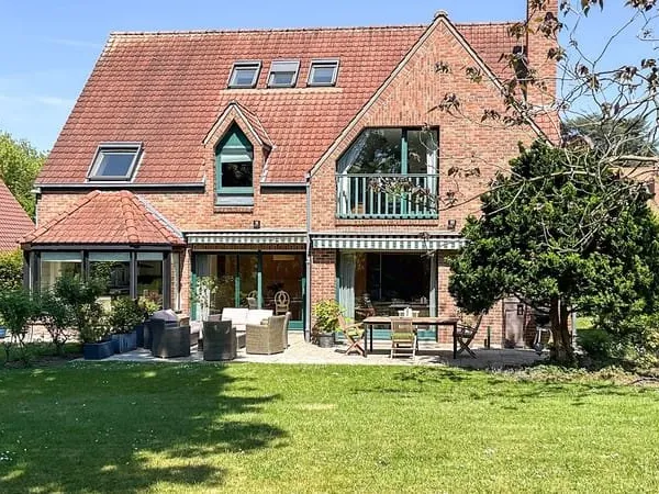 Mouvaux - FAIDHERBE - Maison à vendre - 9 pièces - 246,76m² - 6 chambres - jardin - Garage - Station