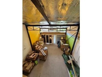Local commercial à vendre de 270m²