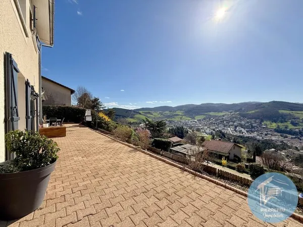 HAUTEURS DE TARARE - MAISON FAMILIALE 165M2 - 5 CH + TERRASS