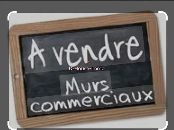 Local 5 pièces 200 m²