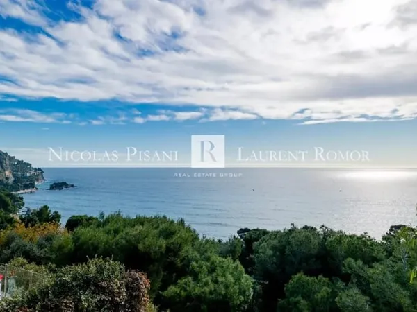 EXCLUSIVITÉ - A VENDRE - EZE BORD DE MER - VUE EXCEPTIONNELLE