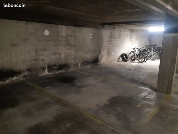 Parking bas-Montreuil Carnot