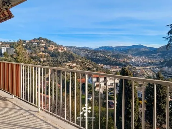 Nice - Cimiez/Rimiez - Appartement 4 pièces avec terrasse, balcon et vue panoramique