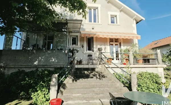 Maison 6 pièces 156 m²