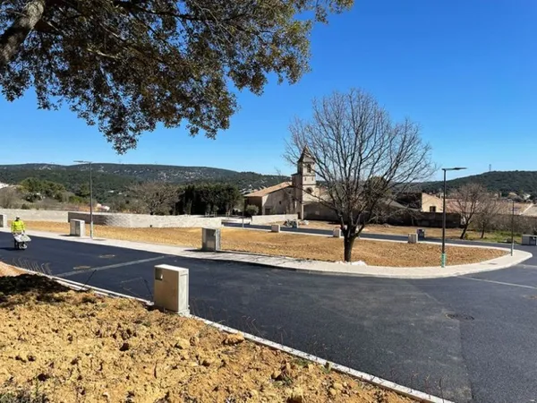 Terrain 400 m²